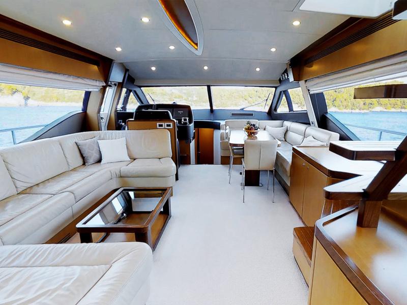 Book yachts online - motorboat - Ferretti 630 - AMY - rent