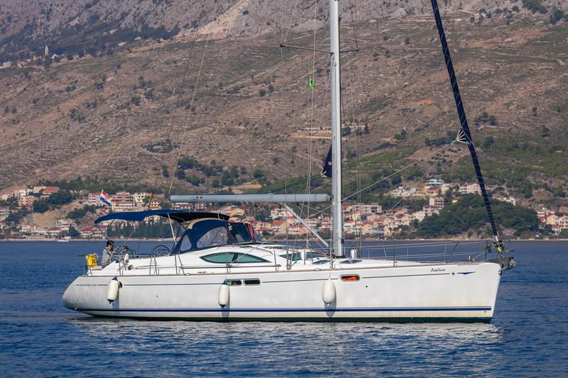 Book yachts online - sailboat - Sun Odyssey 54DS - LUČICA - rent