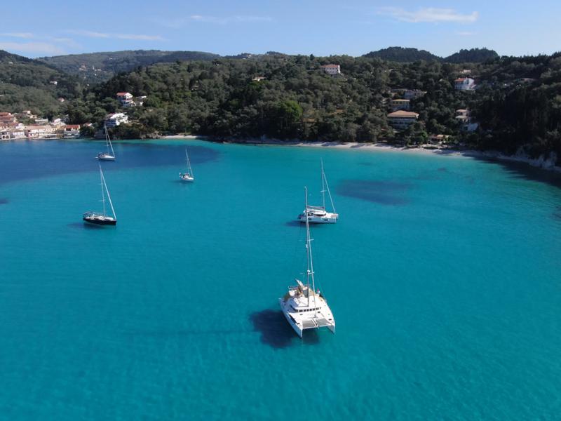 Book yachts online - catamaran - Lagoon 500 - Parana II - rent