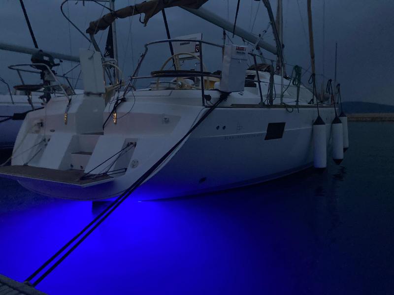 Book yachts online - sailboat - Elan 444 Impression - MARIJANA 48 - rent