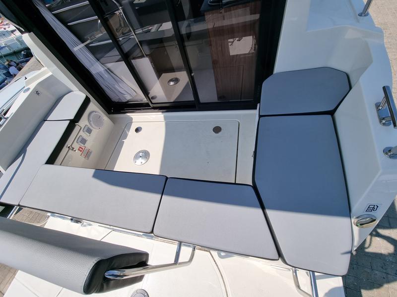 Book yachts online - motorboat - Balt 918 Titanium - Wanderer - rent