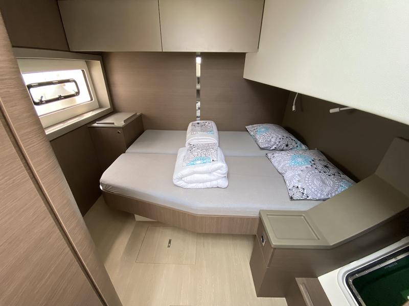 Book yachts online - catamaran - Bali 4.8 - Aldebaran - rent