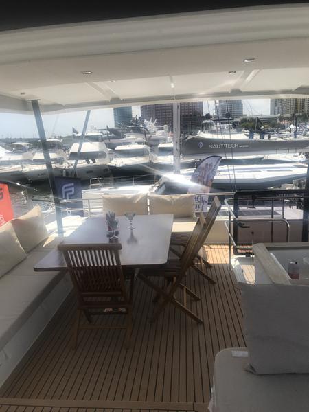Book yachts online - powercatamaran - MY 44 - Celtic Star - rent