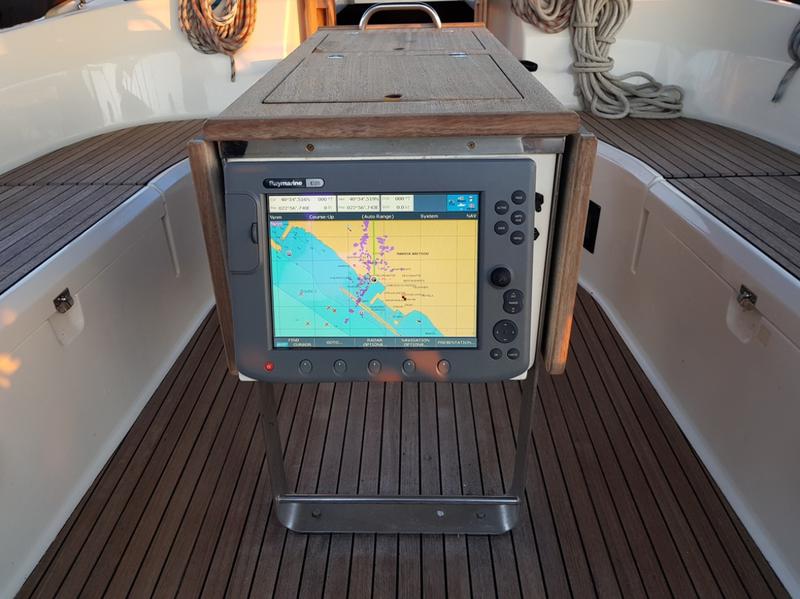 Book yachts online - sailboat - Bavaria Cruiser 45 - Elise -Bavaria 45 Cruiser - rent