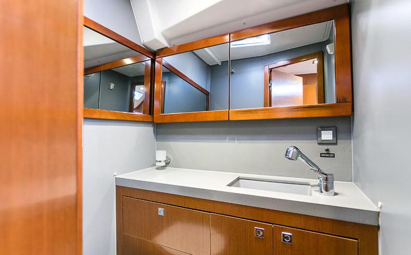 Book yachts online - sailboat - Oceanis 55 - Noemi - rent