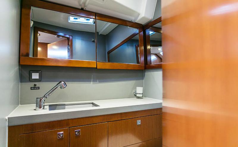 Book yachts online - sailboat - Oceanis 55 - Noemi - rent