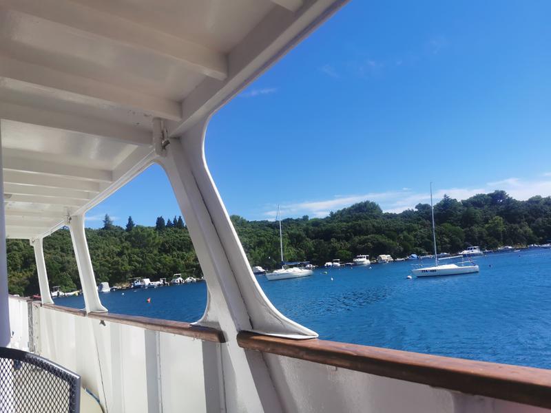 Book yachts online - motorboat - Fleur de Lys - Cadabra - rent