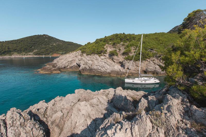 Book yachts online - sailboat - Jeanneau 54 - no name 2 - BLUE HULL, AC+GEN., UNDERWATER LIGHTS - rent
