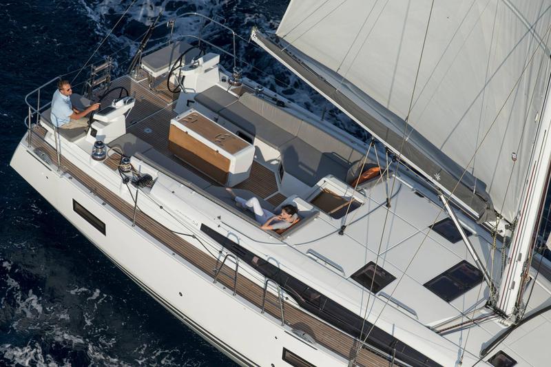 Book yachts online - sailboat - Jeanneau 54 - no name 1 - BLUE HULL, AC+GEN., UNDERWATER LIGHTS - rent