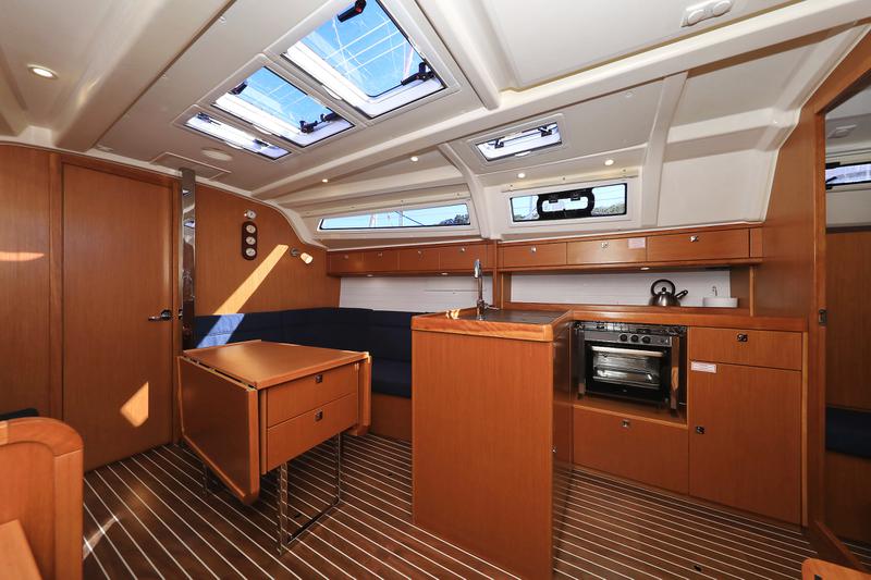 Book yachts online - sailboat - Bavaria Cruiser 37 (2) - Spagi &amp; Lidi - rent
