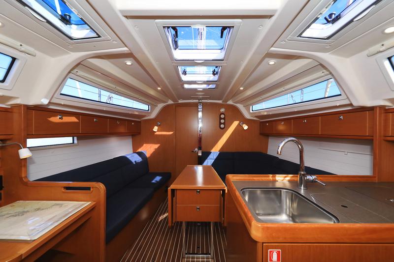 Book yachts online - sailboat - Bavaria Cruiser 37 (2) - Spagi &amp; Lidi - rent
