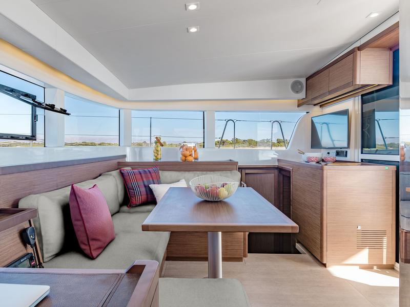 Book yachts online - catamaran - Lagoon 40 - Serendipity II - rent