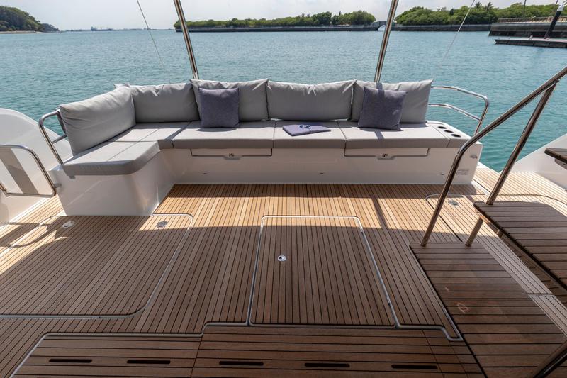 Book yachts online - powercatamaran - MY5 - MALA - rent