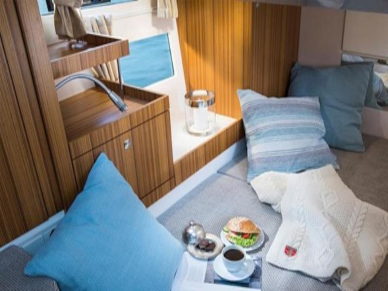Book yachts online - motorboat - Marex 310 Sun Cruiser - no name - rent