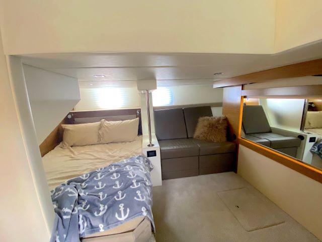 Book yachts online - motorboat - Cantius 45 - I'm Lovin' It - rent
