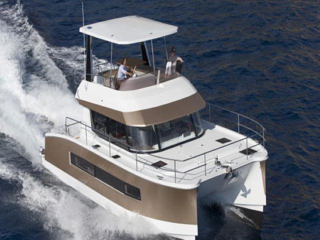 Book yachts online - powercatamaran - MY 37 - Sweet Caroline - rent