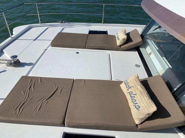 Book yachts online - powercatamaran - MY 37 - Sweet Caroline - rent