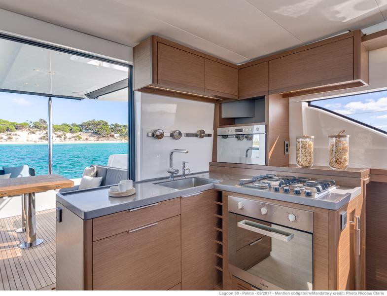 Book yachts online - catamaran - Lagoon 50 owner version - Sapphire - rent
