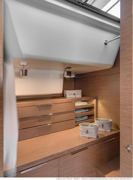 Book yachts online - catamaran - Lagoon 50 owner version - Sapphire - rent