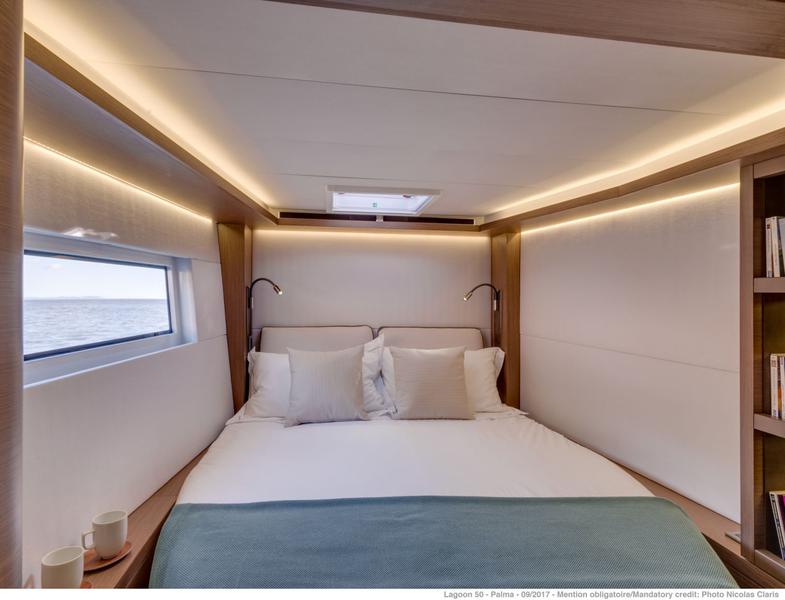 Book yachts online - catamaran - Lagoon 50 owner version - Sapphire - rent