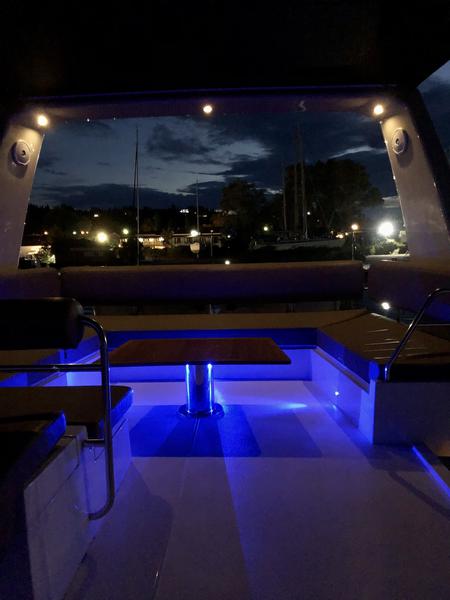 Book yachts online - powercatamaran - Nautitech 47 Power - ZEUS - rent