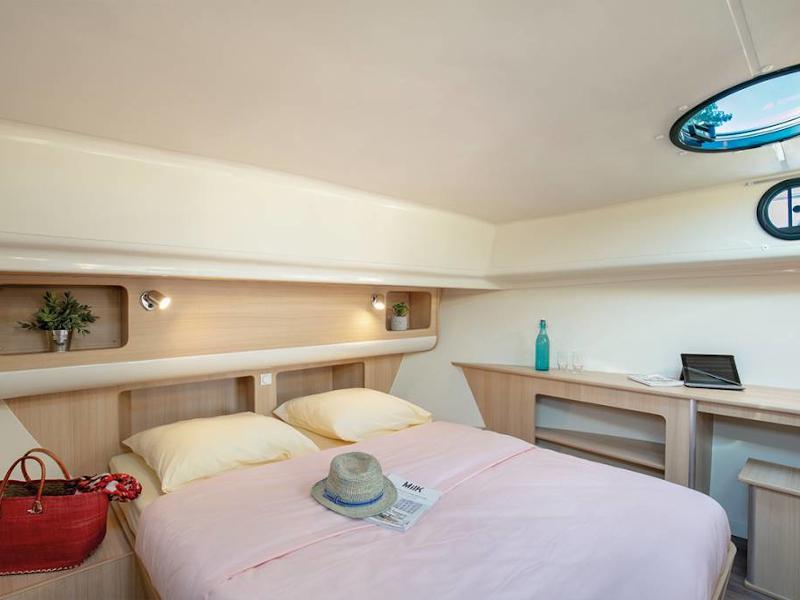 Book yachts online - motorboat - Sixto Fly C - COLMAR - rent