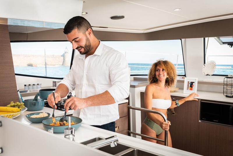 Book yachts online - catamaran - Bali 4.6 - Ediba Senior - rent