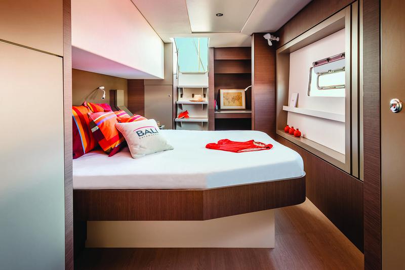 Book yachts online - catamaran - Bali 4.8 - Ediba Taurus - rent