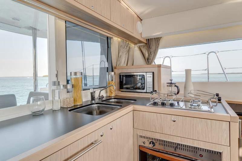 Book yachts online - catamaran - Lagoon 39 - Allimac - rent