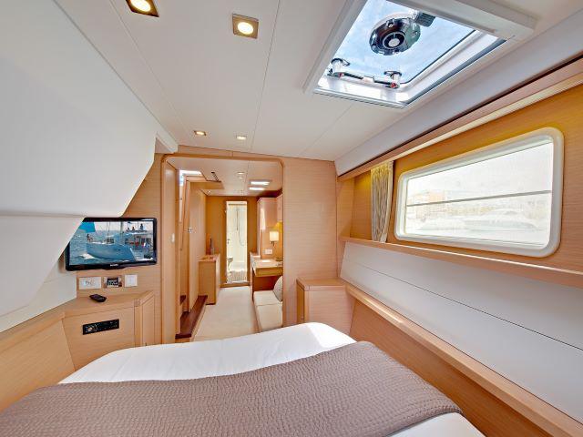 Book yachts online - catamaran - Lagoon 450 - Azzurra - rent