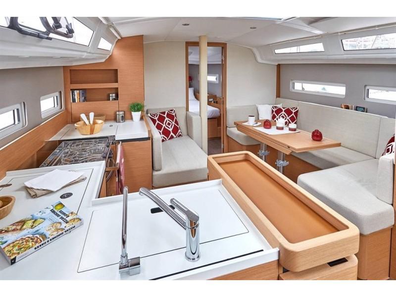 Book yachts online - sailboat - Sun Odyssey 410 - LFK-410AA - rent