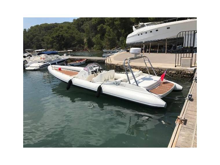 Book yachts online - motorboat - Revenger 29 rib - Shine II - rent