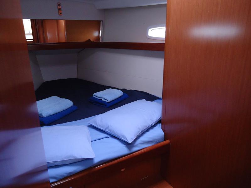 Book yachts online - sailboat - Oceanis 43 - Seven Seas - Refit 2021 - rent