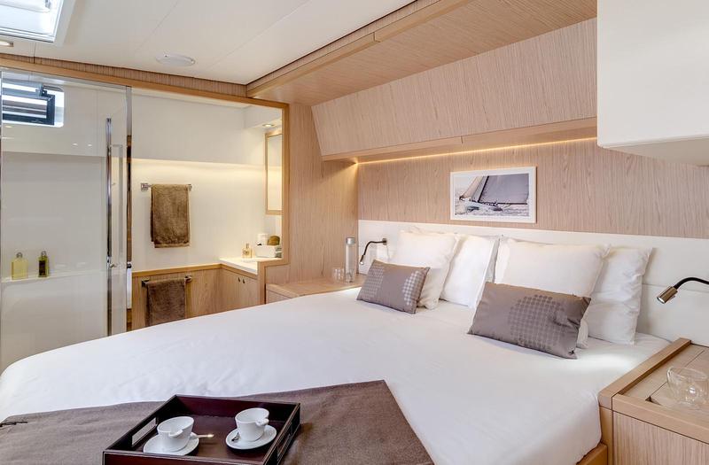Book yachts online - catamaran - Lagoon 52 - Ace of Diamonds (A/C - Generator - Refit 2021) - rent