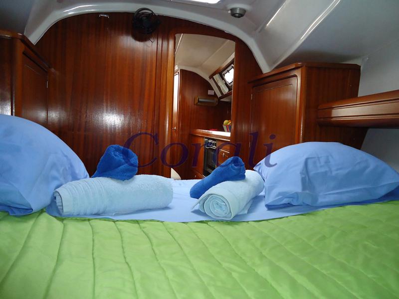 Book yachts online - sailboat - Bavaria 37 - Corali - Refit 2019 - rent