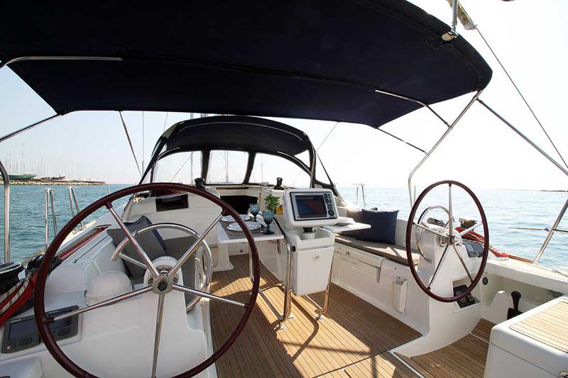 Book yachts online - sailboat - Sun Odyssey 439 - Lucky 7 - Refit 2021 - rent