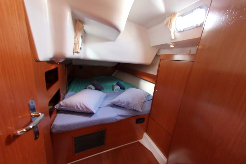 Book yachts online - sailboat - Cyclades 50.5 - Joker (A/C - Generator - Refit 2021) - rent