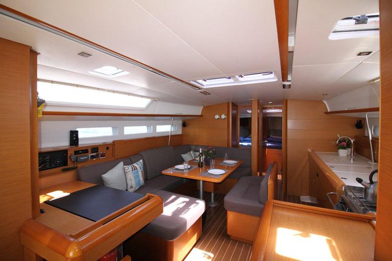 Book yachts online - sailboat - Sun Odyssey 509 - King of hearts - (A/C - Generator - Refit 2021) - rent