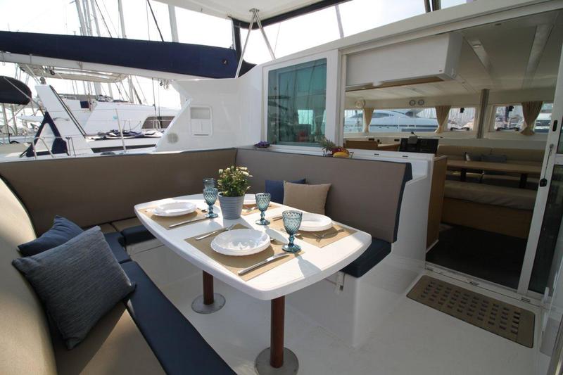 Book yachts online - catamaran - Lagoon 420 - Vegas  - (A/C - Generator - Refit 2021) - rent