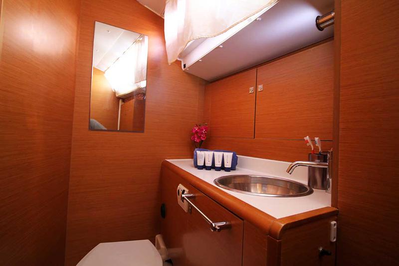Book yachts online - sailboat - Sun Odyssey 439 - Ace - Refit 2021 - rent