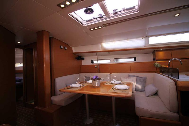 Book yachts online - sailboat - Sun Odyssey 439 - Ace - Refit 2021 - rent
