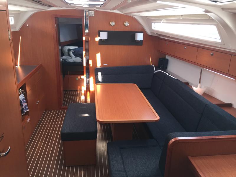 Book yachts online - sailboat - Bavaria Cruiser 41 - S/Y Cecilia - rent