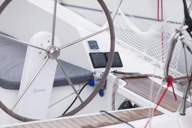 Book yachts online - sailboat - Bavaria Cruiser 41 - S/Y Yvonne - rent