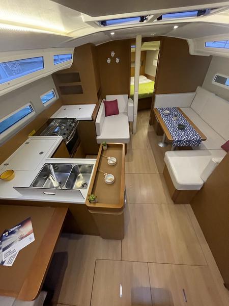 Book yachts online - sailboat - Sun Odyssey 410 - Ariel - rent