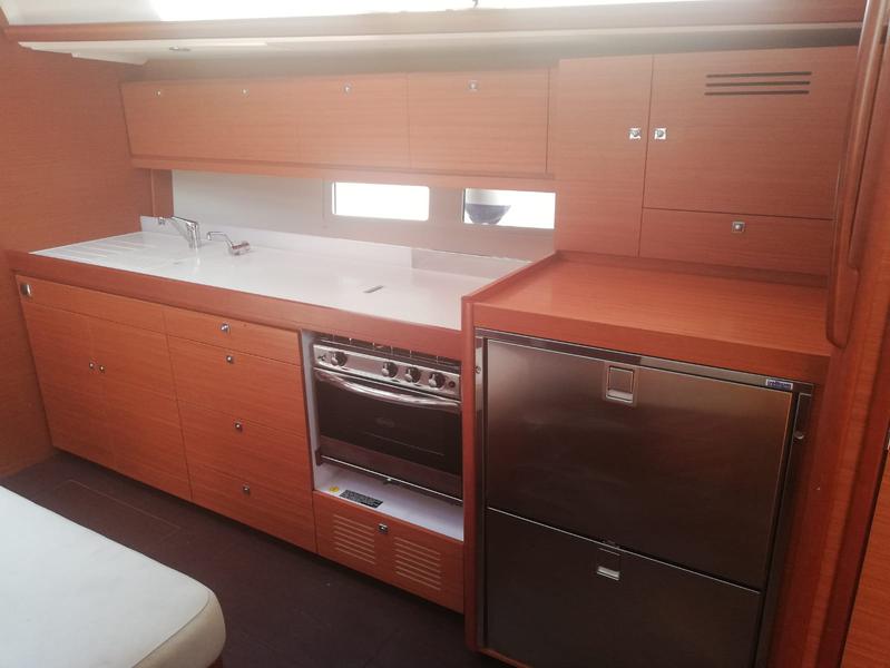 Book yachts online - sailboat - Dufour 460 Grand Large - Cetina - rent