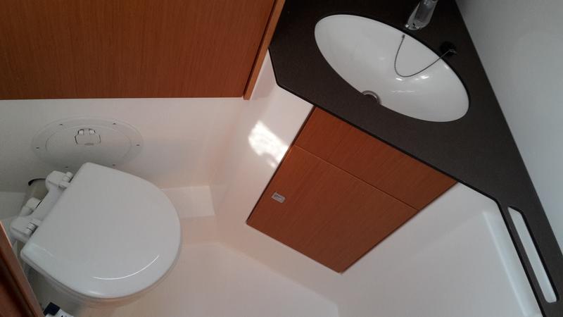 Book yachts online - sailboat - Bavaria Cruiser 46 - Katina - rent