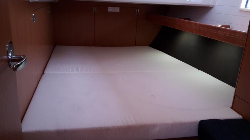 Book yachts online - sailboat - Bavaria Cruiser 46 - Katina - rent
