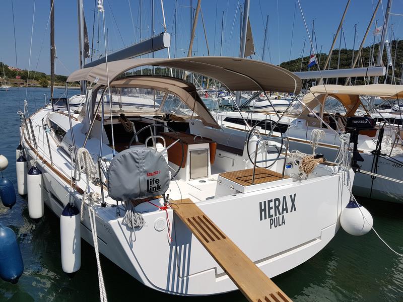 Book yachts online - sailboat - Dufour 512 Grand Large - HERA X - rent