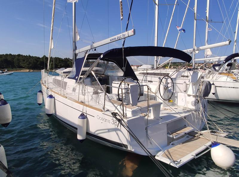 Book yachts online - sailboat - Oceanis 38.1 - Citrea - rent