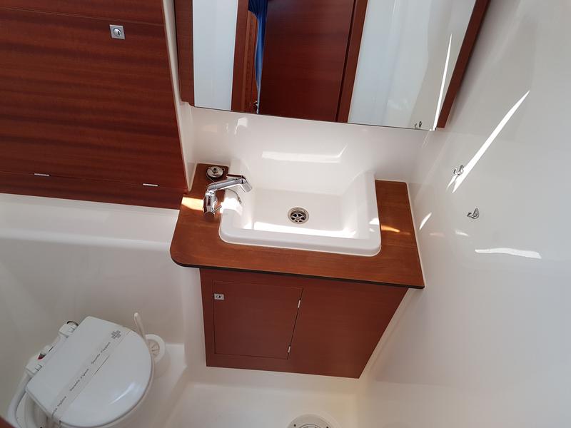 Book yachts online - sailboat - Dufour 460 Grand Large - Cygnus - rent